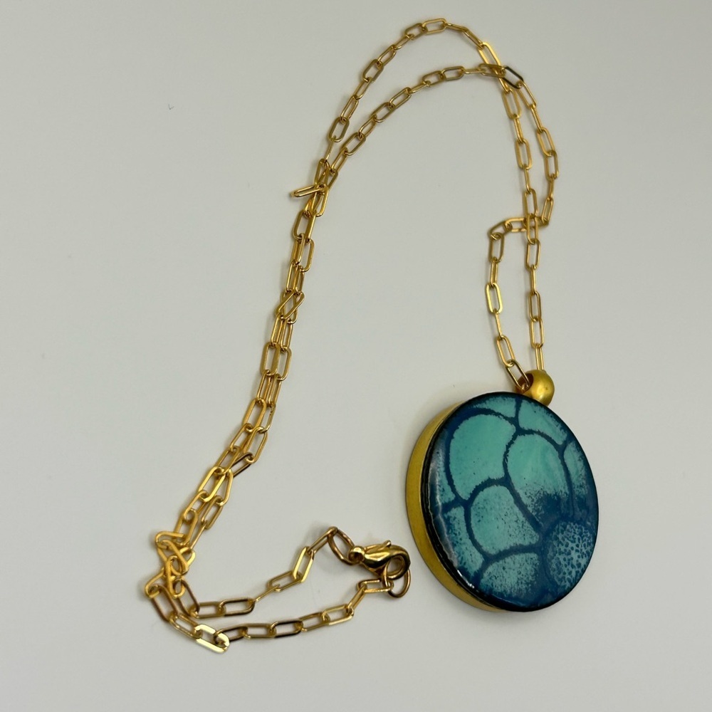LeighElena Blue Magnetic Pendant Necklace Handmade Ceramic Artisan 18" Gold-tone - Picture 7 of 9